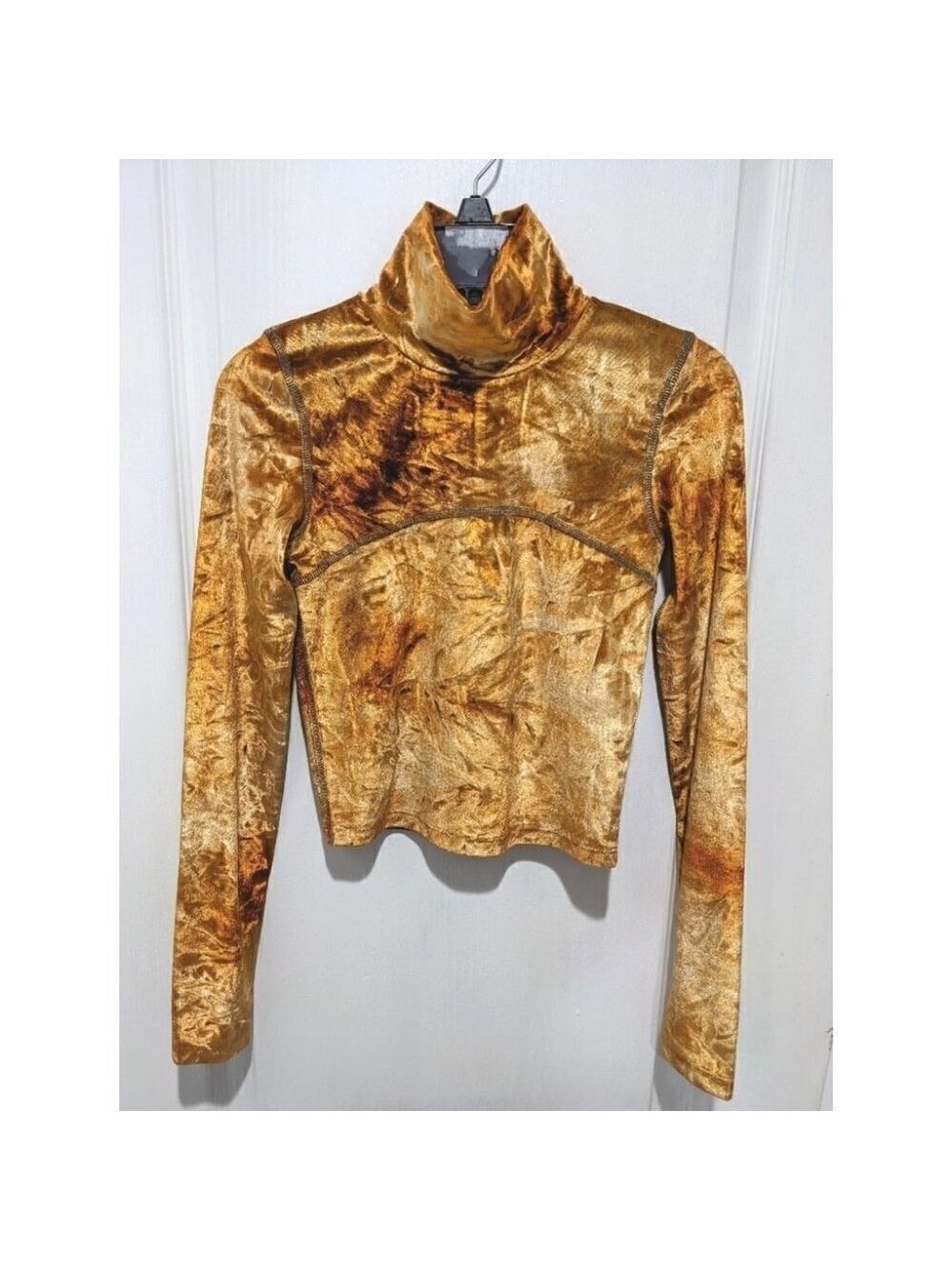 Aritzia Wilfred Free | Moon Turtleneck In Orange Tie Dye Velvet